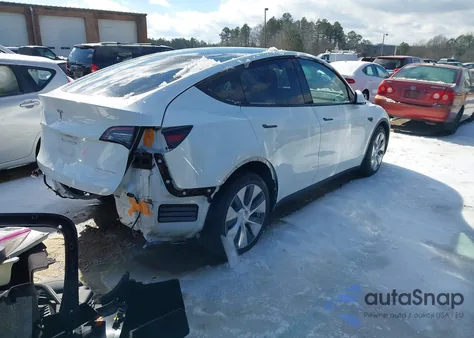 2022 Tesla Model Y Long Range Dual Motor All-Wheel Drive from USA, damaged, VIN 7SAYGDEE1NF425622